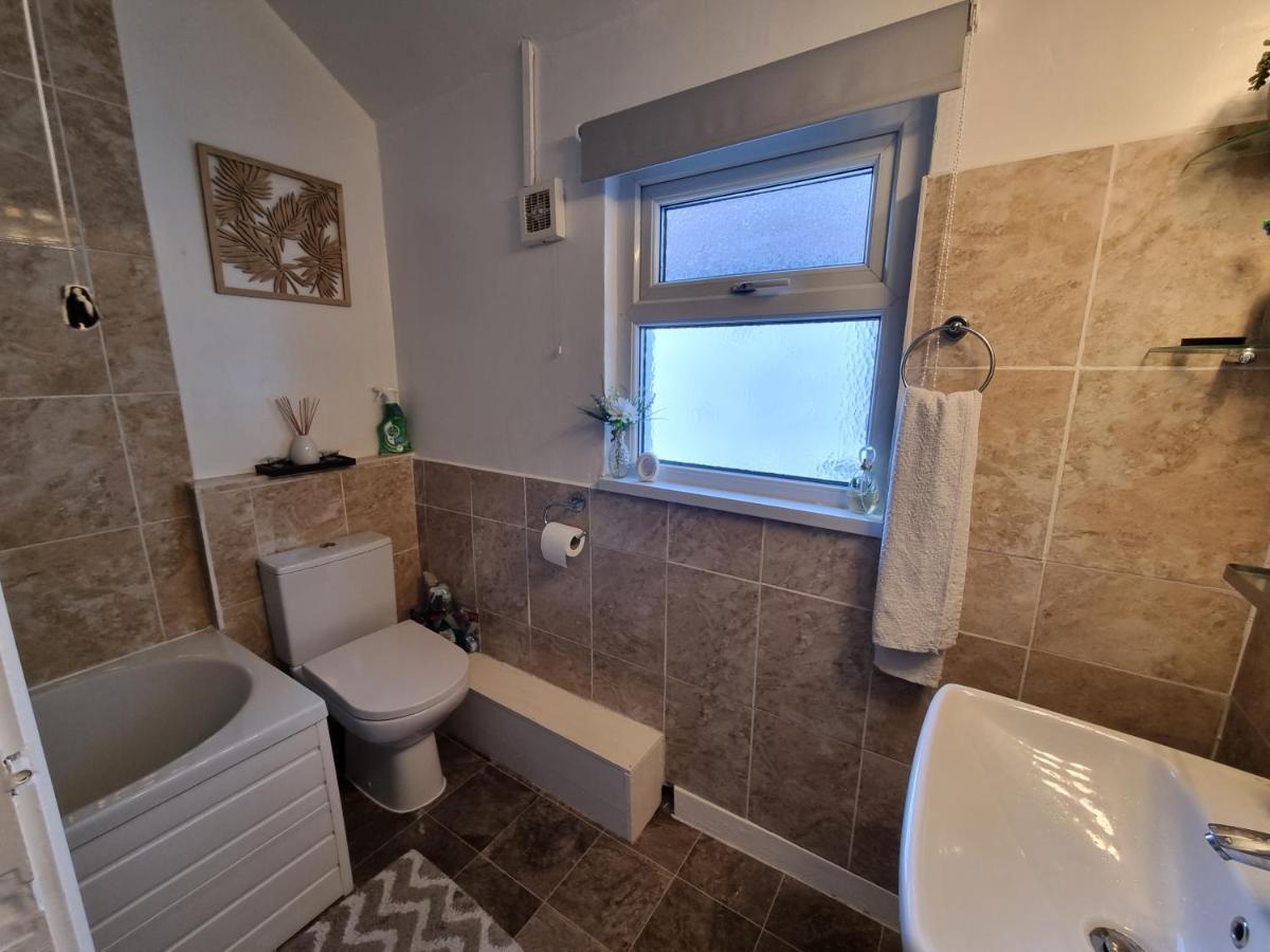 Private Luxury Double Room In Cardiff Exterior photo